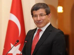 Davutoğlu'nun tarihi çıkışı özür diletti