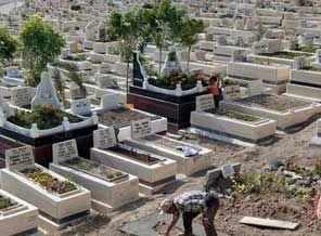 Gömülmek için 5 yıllık ikametgâh şartı