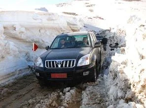 Muş Valisi: 'Bu köylere bahar gelmiyor'