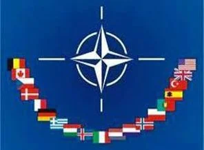 NATO: Petrol tesislerini Kaddafi vurdu