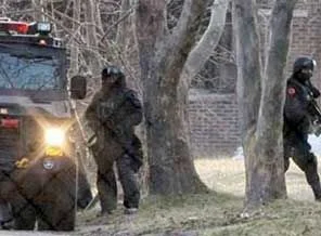 Polis zoruyla ilaç içirdiiler...