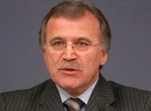 Şahin'den telekulak tasarısı yorumu