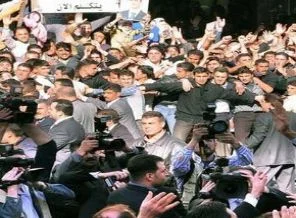 Suriye'de gösteriler sürüyor