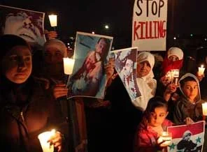 Suriye'de onbinler yine gösteri yaptı