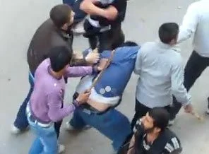 Suriye'de yüzden fazla kişi öldürüldü (video)