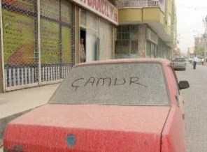 Suriye'nin tozu Cizre'yi kapladı