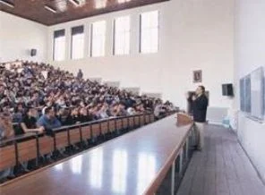 Üniversitede Kürtçe eğitim başladı