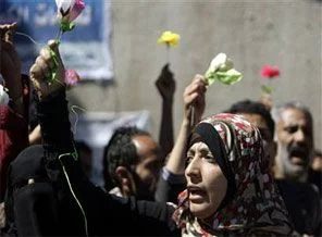 Yemen'de gösteriler yine kana bulandı