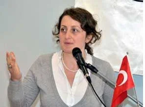 Yerli dizilerdeki kadınların yersizliği