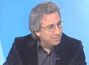 Yoksa Can Dündar'ı kandırdılar mı?