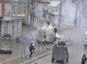 Yüksekova yine karıştı