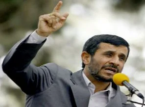 Ahmedinejad 3 bakanı görevden aldı
