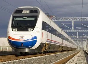 Ankara-Konya hattında 220 km hıza ulaşıldı