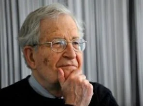 Chomsky Notthingam Üniversitesi'ni kınadı