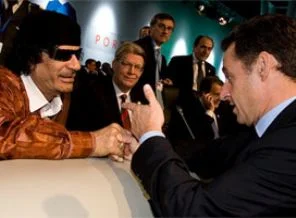 Fransa, 14 Libya diplomatını sınır dışı diyor