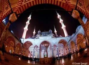 İlk kez bir camimiz UNESCO listesinde