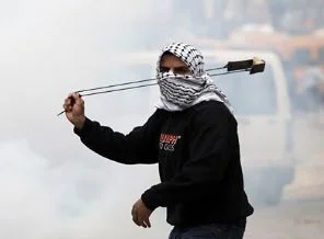 İsrail Nakba'nın 63. yıl dönümünde saldırdı