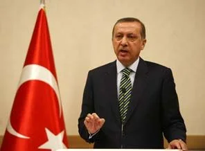 'Kaddafi iktidarı derhal bırakmalıdır'
