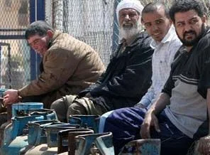 Libyalı muhalifler mali destek bekliyor