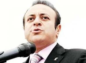Molotof kokteyli yerine demokrasi kokteyli