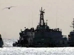 NATO, Libya'nın 8 savaş gemisini batırdı