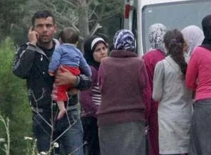Olaylardan kaçan Suriyeliler Hatay sınırında