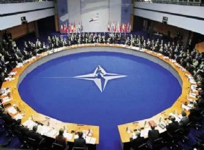 Türkler NATO'yu neden sevmiyor?