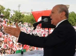 Bahçeli'nin Diyarbakır mitinginden satır başları