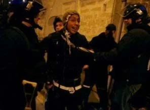 Fransa'da kürtlerle polis arasında çatışma