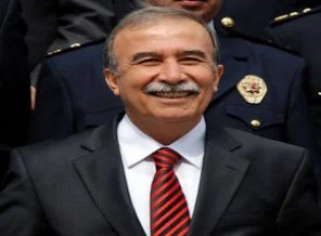 Hanefi Avcı adaylıktan çekildi!
