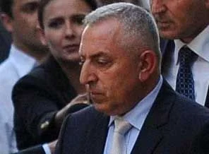 'İnternet Andıcı'nda 3. general de serbest