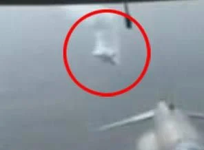 İran uçağının düşüşü görüntülendi