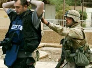 İsrail'den filoya binecek gazetecilere tehdit