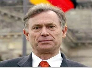 Köhler mülteci politikasını eleştirdi
