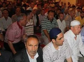 Müslümanlar yeni cami istiyor