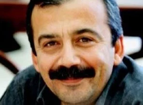 Önder'den eşcinsellere teşekkür
