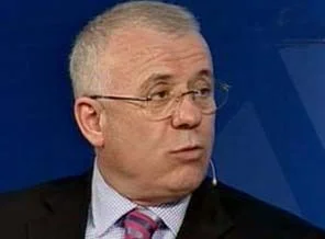 Özkök'ün helallik dilemesi gereken 3 isim