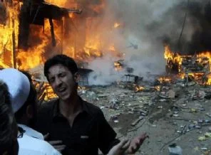 Peşaver'de bombalı saldırı: 36 ölü