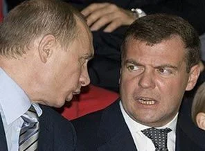 Putin mi Medvedev mi aday olacak?