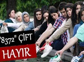 Srebrenitsa için `8372` adım