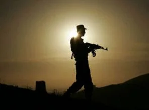 Afganistan'da 7 polis zehirlenerek öldürüldü