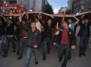 Alperenler şehitler için yürüdü