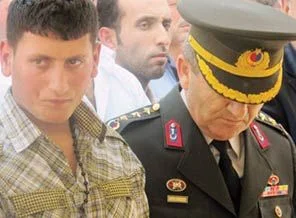 Askerden iki kardeşe 500 kurşun