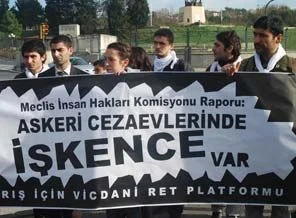 Avukatlar mahkeme heyetini reddetti