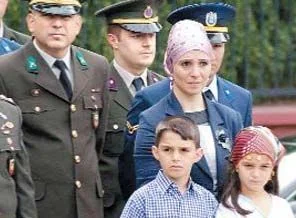 Başörtülü delege torununa büyük saygısızlık