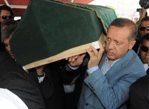 Cenazeye Gül ve Erdoğan da katıldı