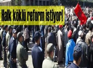 Faslılar köklü reform için sokağa indiler
