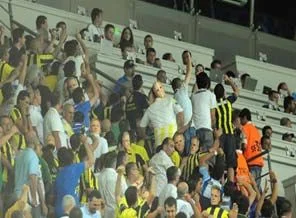 Fenerbahçe taraftarları basın mensuplarına saldırdı