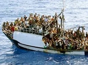 Göçmen taşıyan gemi battı: 197 ölü