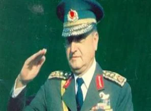 İlk görevi bırakan Genelkurmay
